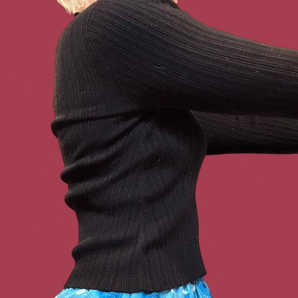 goth y2k black ribbed v-neck long sleeve w/collar womens size EUR small - Picture 2 of 8